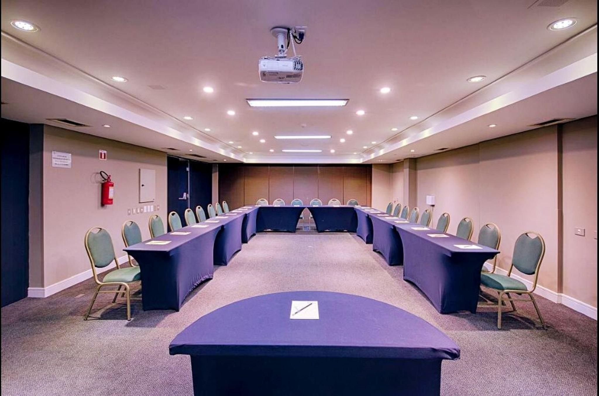 Hotel Victoria Villa Curitiba By Nacional Inn מראה חיצוני תמונה